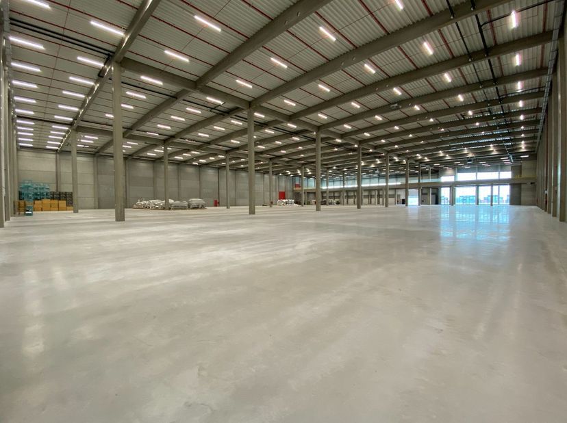 Dit high-end logistiek bedrijfsgebouw&amp;nbsp;ligt in een multimodale gebied op een strategische locatie in de haven van&amp;nbsp;Gent&amp;nbsp;op het bedrijvent