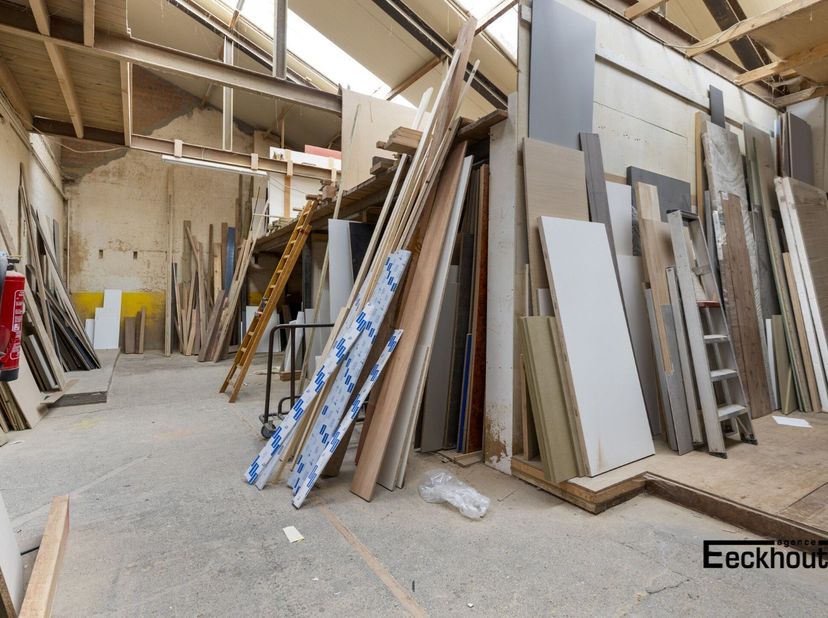 Bien professionnel à vendre
                    à 8400 Oostende