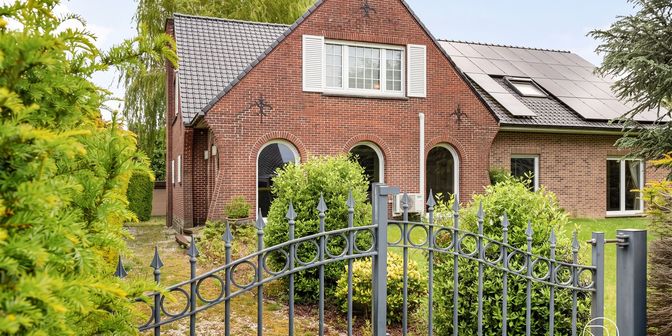 Huis te koop in Rue des Croisiers 95, 7712 Herzeeuw