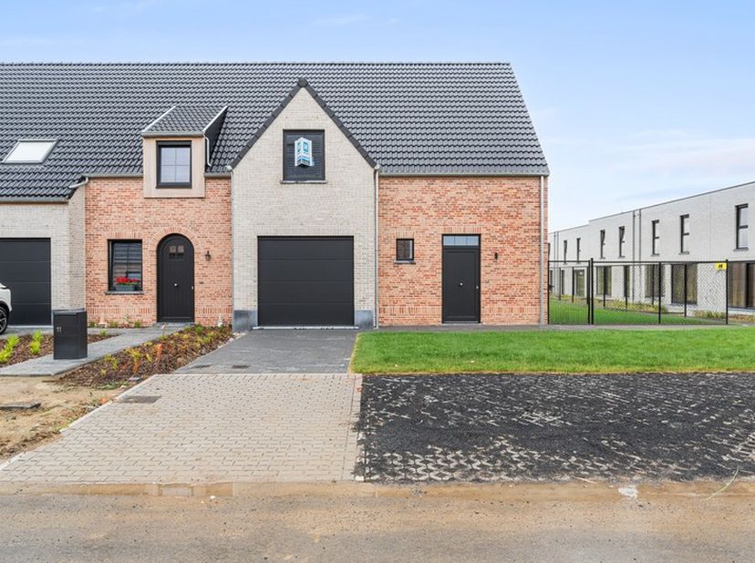 Huis te koop
                    in 8800 Roeselare