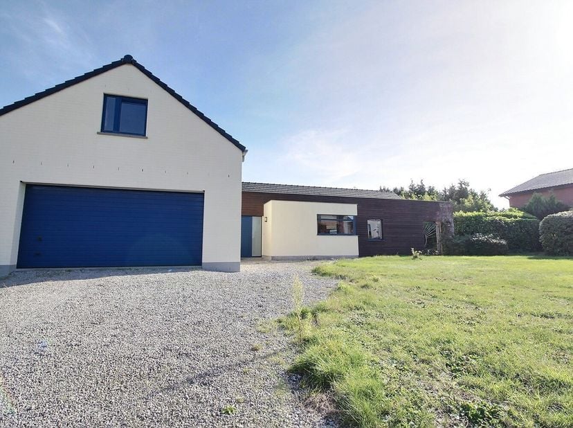 Huis te koop in ,
                    6120 Nalinnes