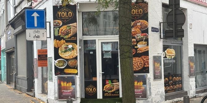 Bedrijfsvastgoed over te nemen in Wetstraat 1, 2050 Antwerpen