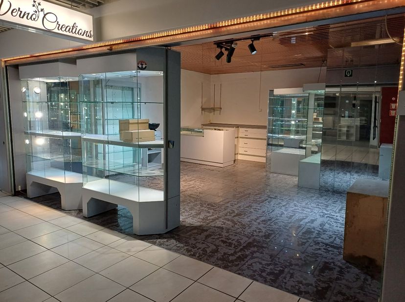 Bedrijfsvastgoed te huur in Heistraat 5,
                    2610 Wilrijk