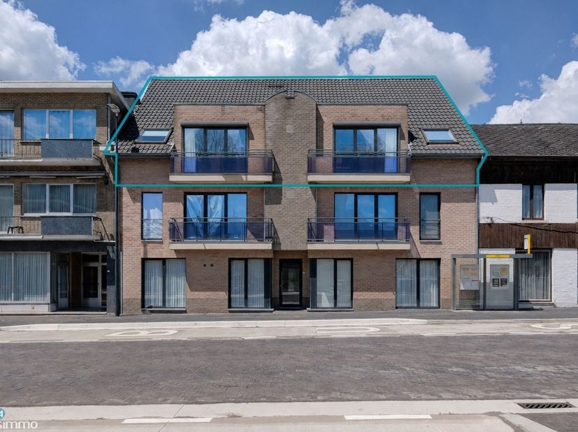 ZEER RUIM ENERGIEZUINIG APPARTEMENT MET 3 SLAAPKAMERS MET PARKEERPLAATS IN HET CENTRUM VAN AS<br />
<br />
*** Bekijkt U dit appartement via een aanve