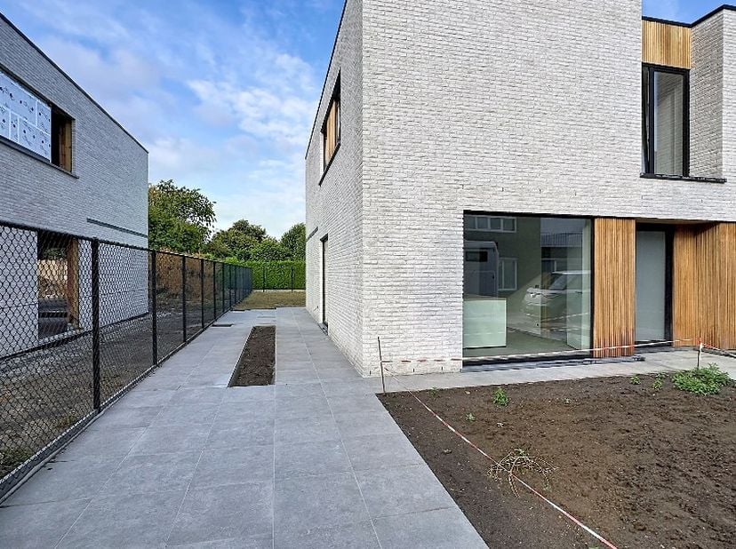 Maison à louer
                    à 8680 Koekelare