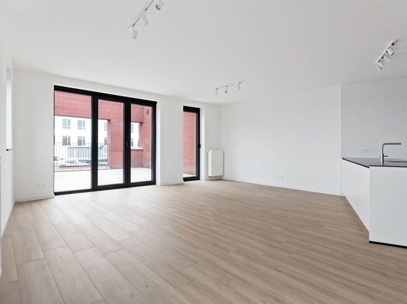 Appartement met 3 slaapkamers en ruim terras <br />
<br />
Locatie:<br />
Het appartement is gelegen in het hartje van Turnhout, op wandelafstand v