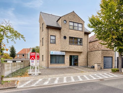                                        Handelspand met woonst te koop in Jabbeke, € 699.000
