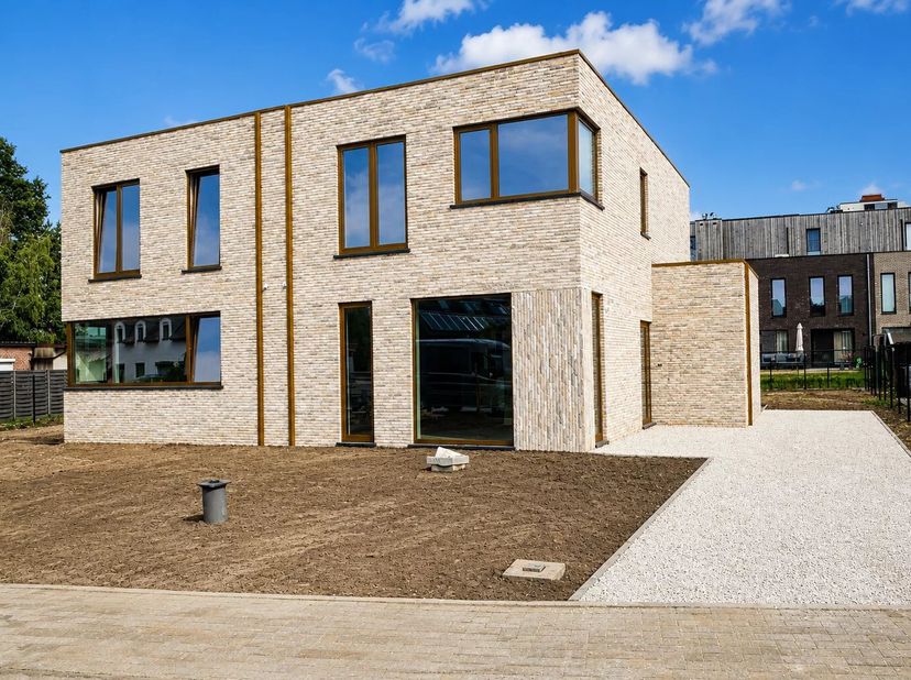 Huis te koop
                    in 3500 Guigoven