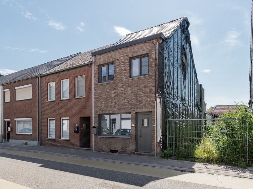 NIEUW TE KOOP in HAMONT:&amp;nbsp;&amp;nbsp;Charmante, eigentijds/reeds grotendeels gerenoveerde en energiecorrecte (EPC C) 3-4-slaapkamertussenwoning met ger