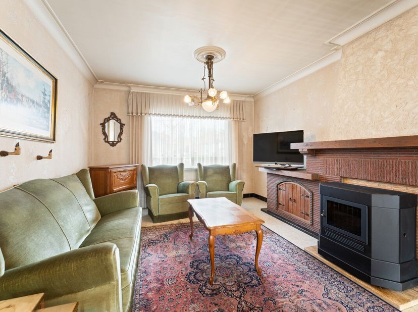 [[ CE BIEN PARTICIPE À LA JOURNÉE MAISONS OUVERTES ERA LE 13/6 DE 11:00 À 12:00 ]] À vendre: maison à rénover à Harelbeke, située dans un quartier rés