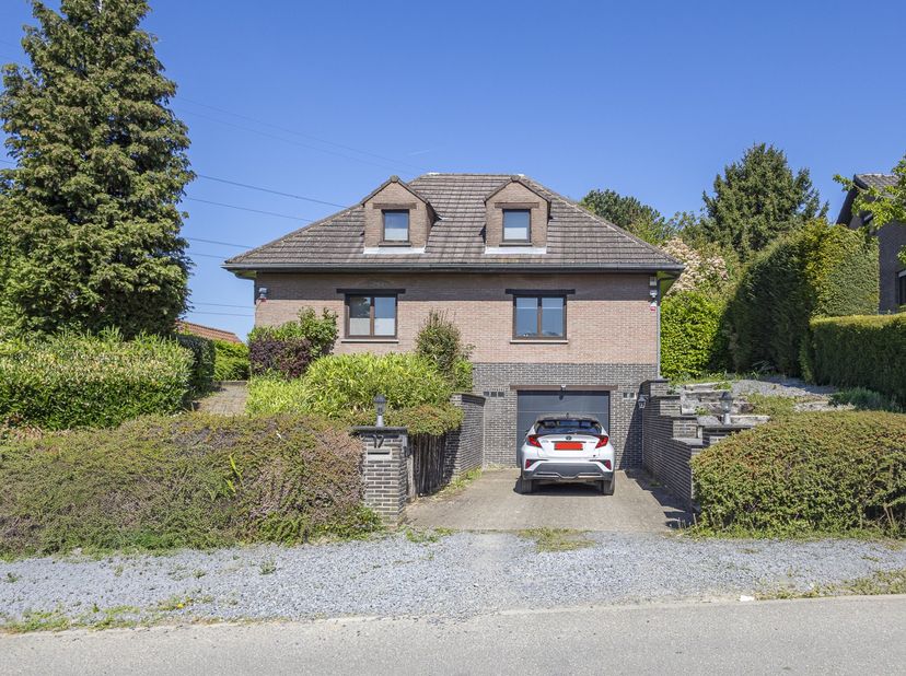 Huis te koop in Suikerbergstraat 17,
                    1700 Dilbeek