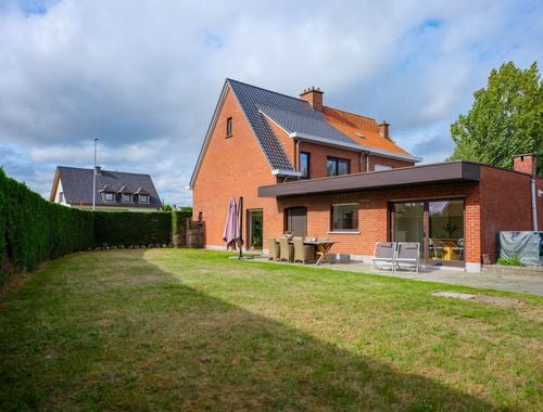                                        Maison à vendre à Ingelmunster, € 298.000
