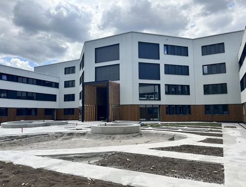                                         Bureaux à louer à Zwijnaarde, € 20.666
