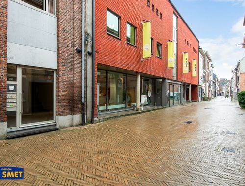                                         Appartement te koop in Boom, € 185.000
