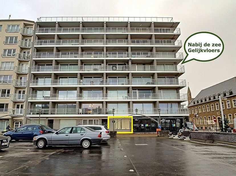 Gelijkvloers appartement met zicht op het zuidwesten, vlakbij de zeedijk<br />
Uniek gelijkvloers appartement, zuidwestgericht en dus zonovergoten, me