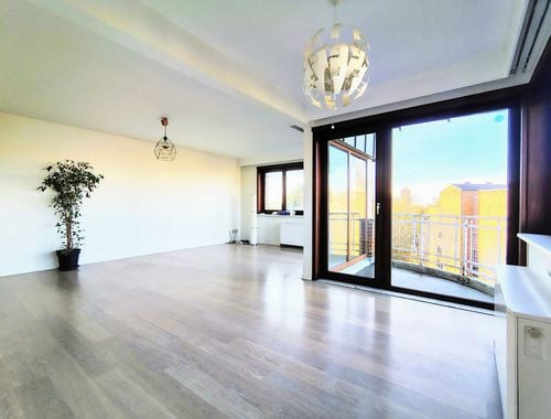                                         Appartement à louer à Woluwe-Saint-Lambert, € 1.450
