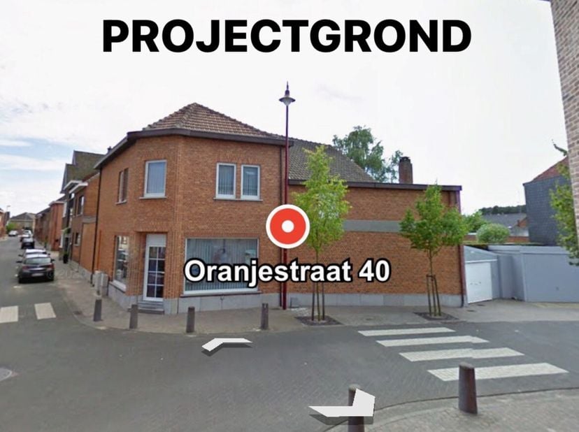 PROJECTGROND te koop te Scherpenheuvel-Zichem, Oranjestraat 40.<br />
De grond is op een hoek gelegen en heeft een oppervlakte van 5a 93ca<br />
Op de