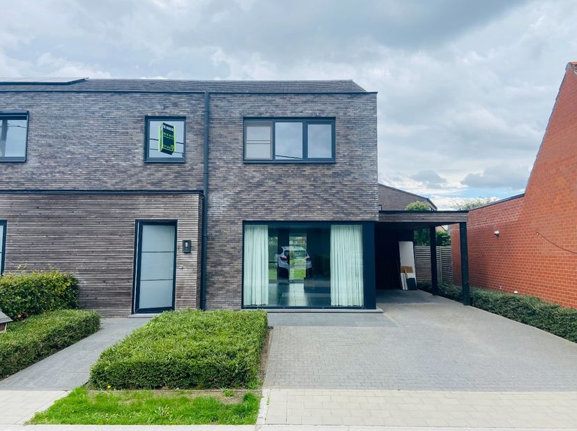 Huis te huur in Korteweg 2,
                    8720 Wakken