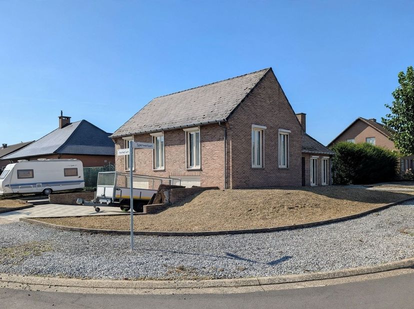 Huis te koop in Sperwerlaan  7,
                    3620 Lanaken