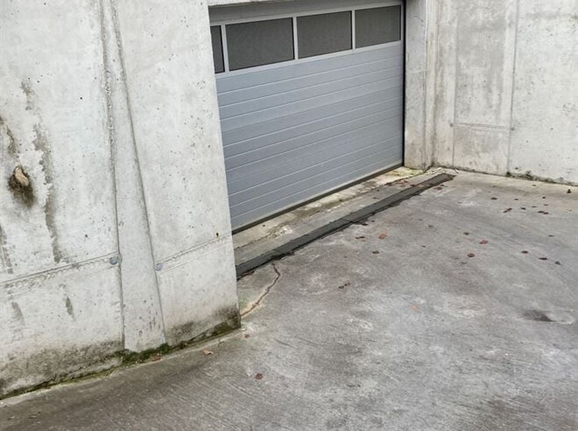 Garage à vendre
                    à 2390 Oostmalle