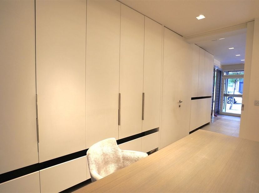 Bedrijfsvastgoed te koop in Jan Palfijnstraat 1A,
                    8500 Kortrijk