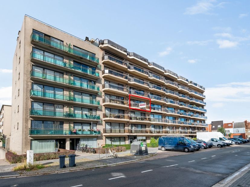 Appartement te koop in Heidebloemstraat 66 bus 12,
                    9100 Sint-Niklaas