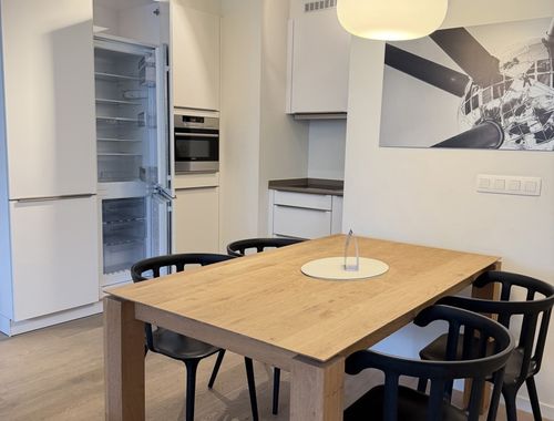                                         Appartement à louer à Bruxelles, € 1.500
