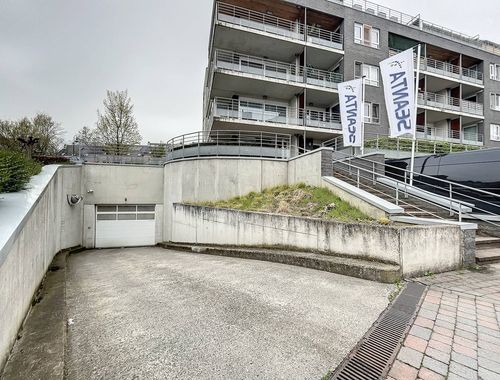                                         Place de stationnement à louer à Jette, € 95
