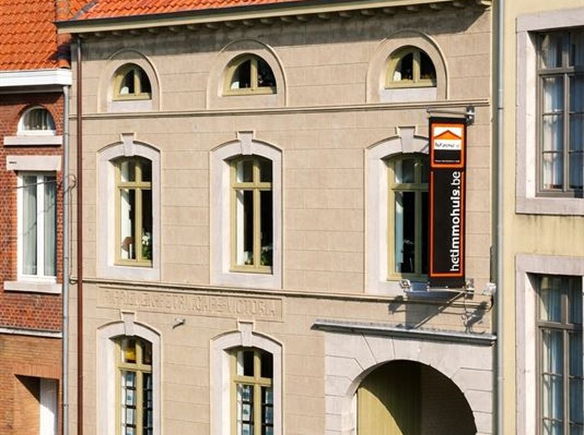 Karaktervol, energiezuinig (label B) appartement met 2 slaapkamers en<br />
autostaanplaats in het centrum van Borgloon <br />
<br />
Op zoek naar