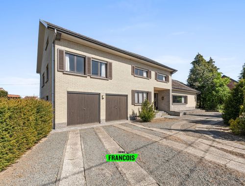                                         Maison à vendre à Wichelen, € 399.000
