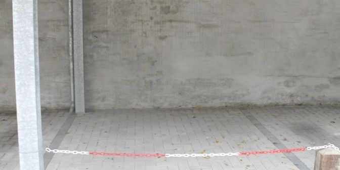 Garage à louer à Ieperstraat 10, 8840 Staden
