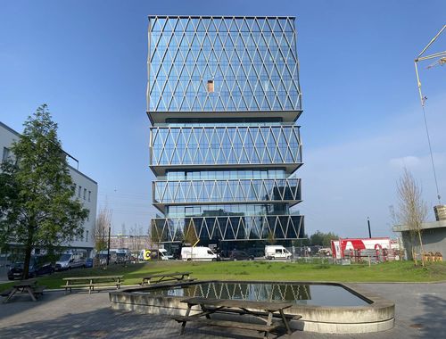                                         Bureaux à louer à Roeselare, € 2.982,20
