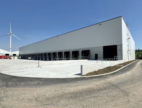                                         Bâtiment d’entreprise à louer à Willebroek, € 61.212,08
