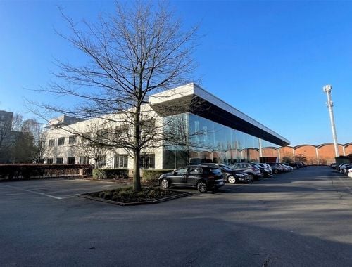                                         Bureaux à louer à Antwerpen, € 6.666,67
