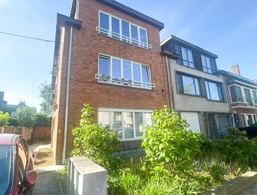                                         Appartement à louer à Sint-Amandsberg, € 975
