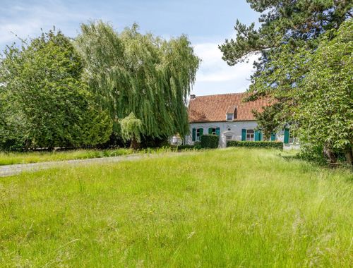                                         Hoeve te koop in Herzele, € 605.000
