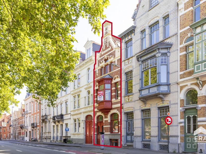 Appartement te koop in koningin Elisabethlaan 10 bus 0301,
                    8000 Brugge