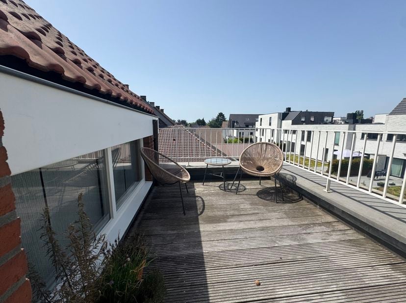 Apartment for rent in Moerbeke<br />
Are you looking for a move-in-ready apartment with plenty of space? Then this beautiful apartment is exactly what