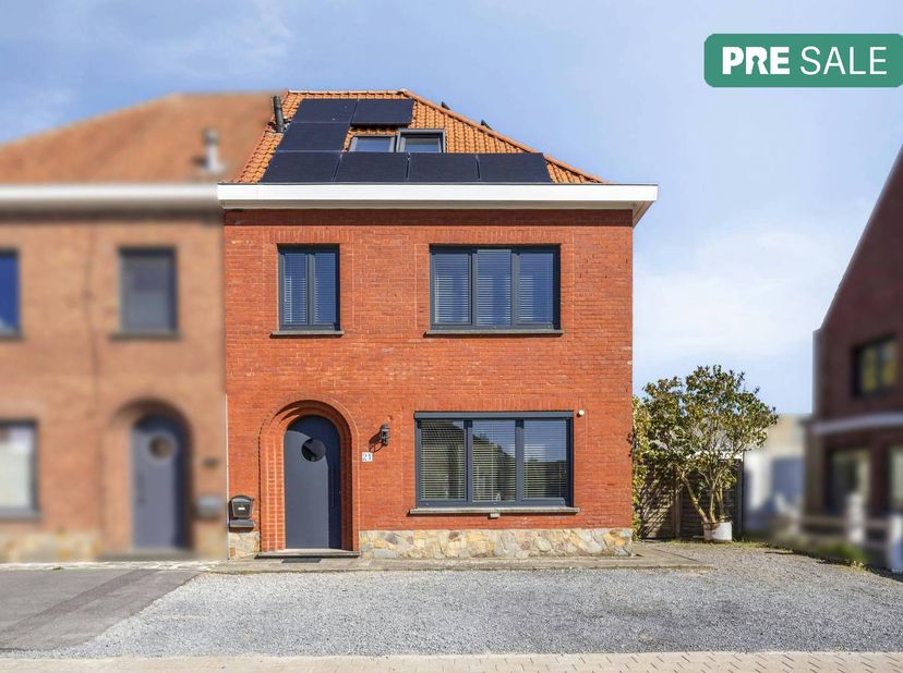 Huis te koop in Kleine Nieuwstraat 21,
                    8792 Desselgem