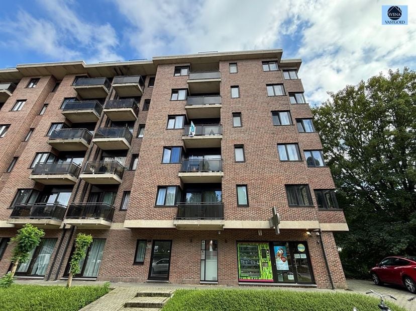 GOED GELEGEN 1-SLAAPKAMER APPARTEMENT IN NABIJHEID VAN OPENBAAR VERVOER  <br />
<br />
Vraagprijs: 179.000 euro<br />
<br />
Dit appartement is ze