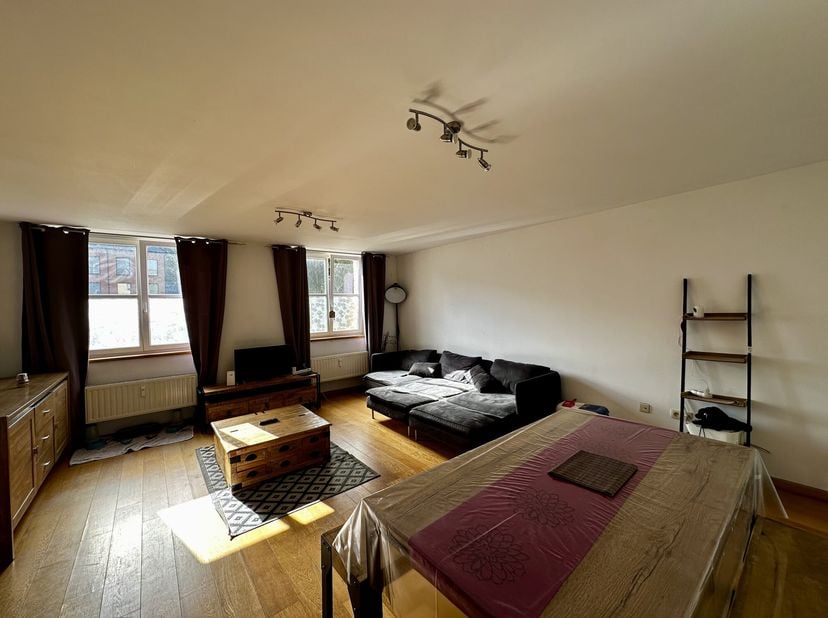 Appartement à louer à ,
                    7850 Enghien