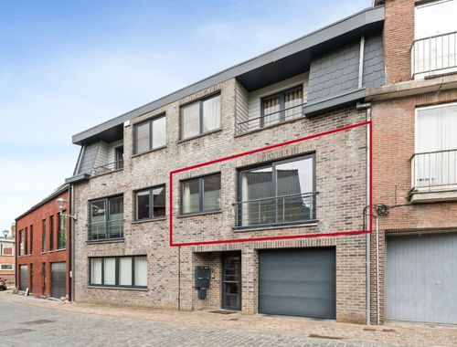                                         Appartement à vendre à Aaigem, € 260.000
