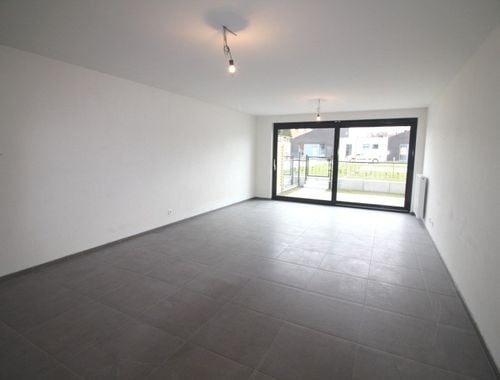                                        Appartement à louer à Westrozebeke, € 830
