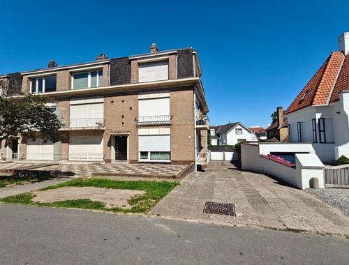                                         Garage à louer à Koksijde, € 1.500
