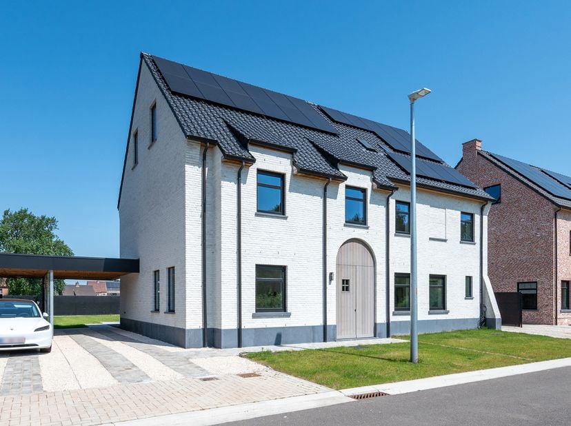 Maison à vendre
                    à 2400 Mol