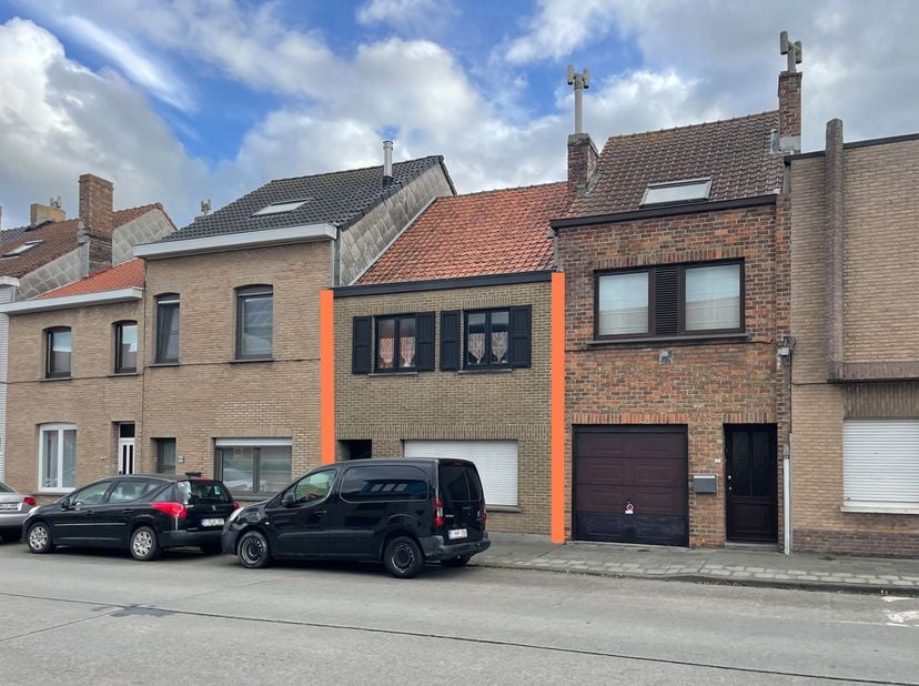 Huis te koop in Zandvoordestraat 226,
                    8400 Stene