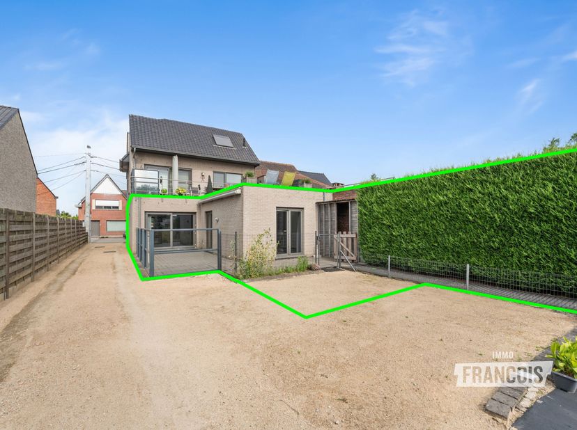 Appartement te koop in Molenstraat 9 bus 0001,
                    9060 Zelzate