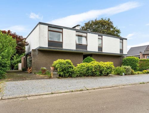                                         Eengezinswoning te koop in Hasselt, € 310.000
