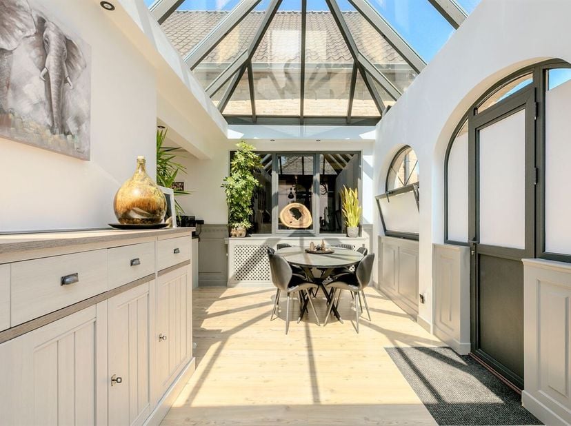 Charmante woning met 2 tot 3 slaapkamers op een gunstige locatie te Duffel! <br />
Deze woning is gelegen in een vlakbij het centrum van Duffel, winke