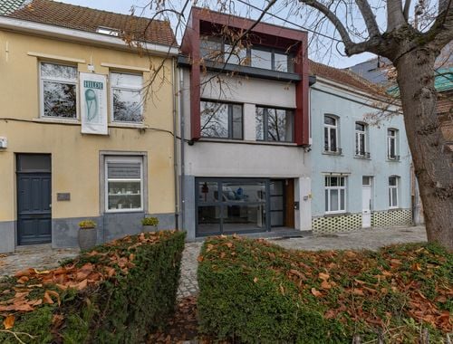                                         Gemengd gebruik te koop in Halle, € 325.000
